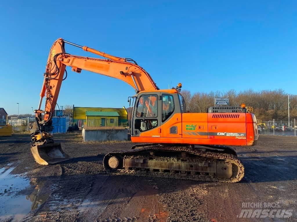 Doosan DX 255 LC Escavadoras de rastos