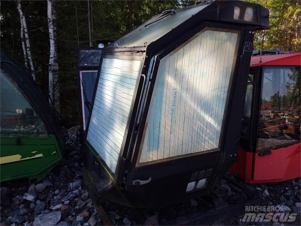 Valmet 901 Cabines e interior