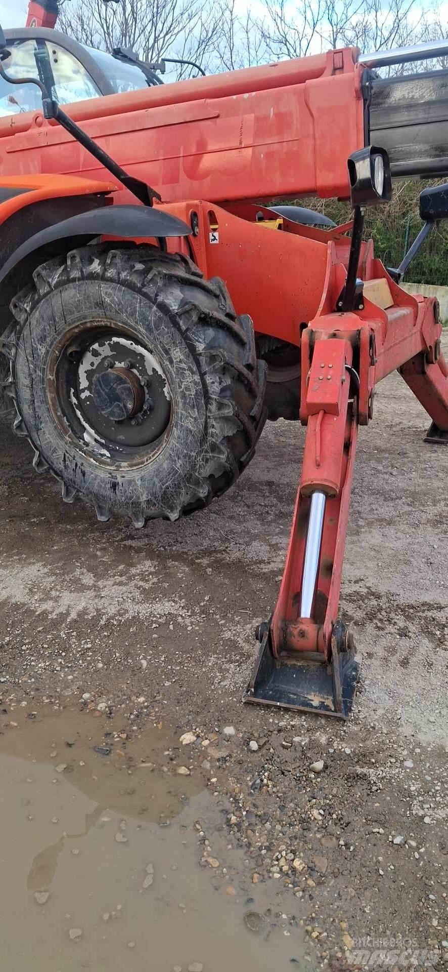 Manitou MT1440 Manipuladores telescópicos