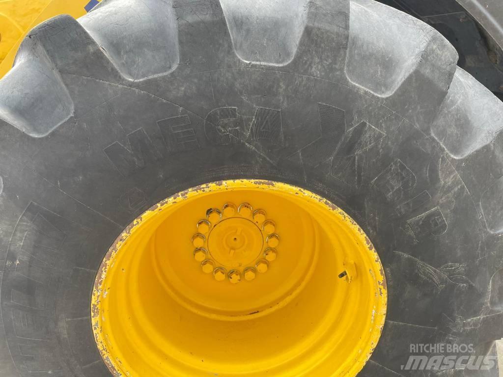 Komatsu WA320-8 Pás carregadoras de rodas