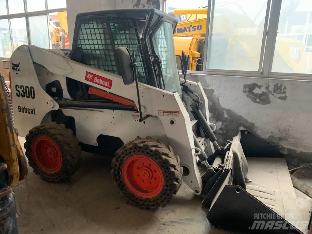 Bobcat S 300 Carregadoras de direcção deslizante
