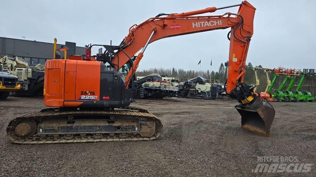 Hitachi ZX 225USLC-6 Escavadoras de rastos