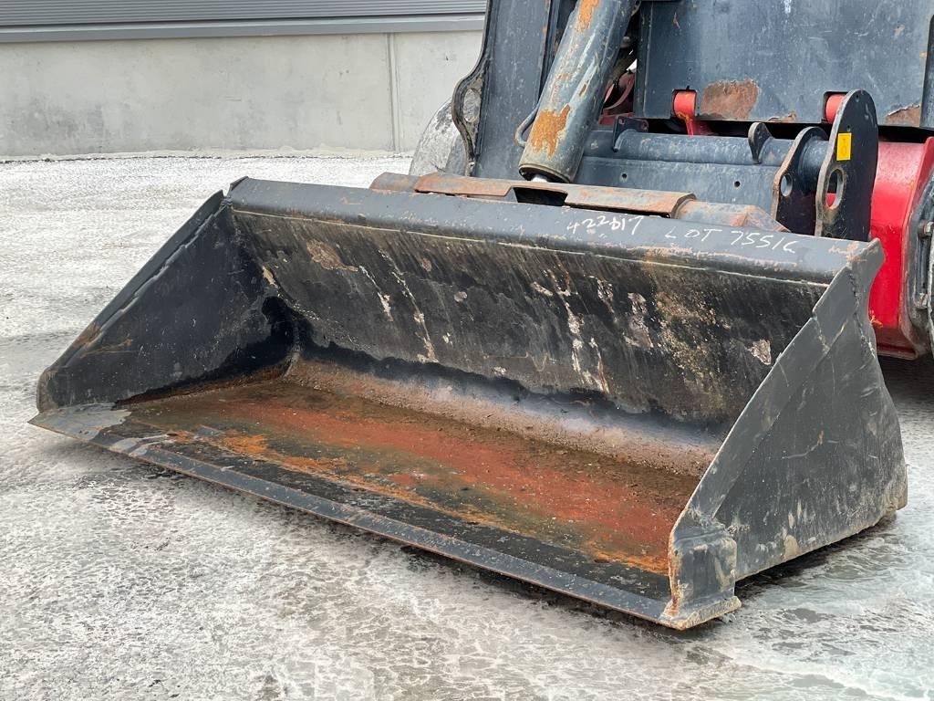 JCB R260 Carregadoras de direcção deslizante