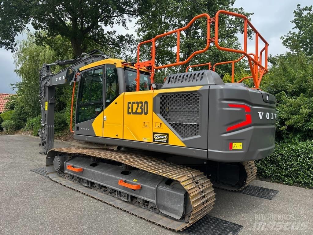 Volvo EC 230 Escavadoras de rastos