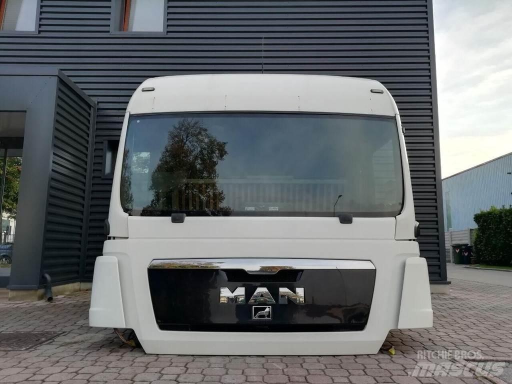 MAN TGX XLX EURO 5 Cabines e interior