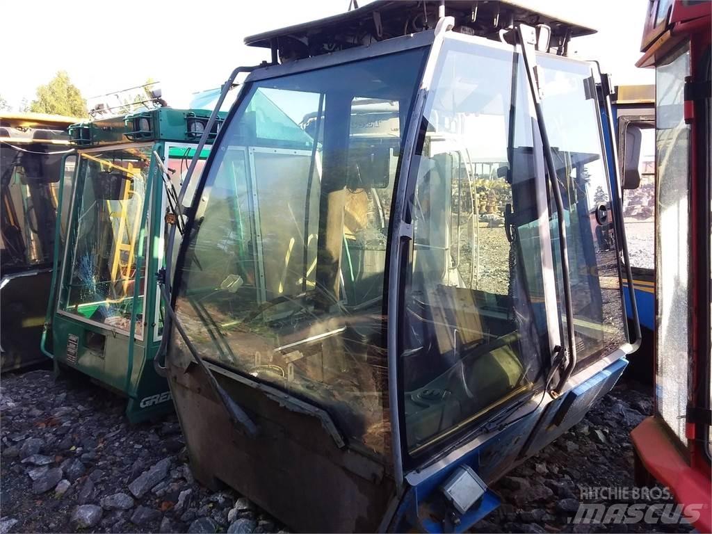 Rottne F18 Cabines e interior