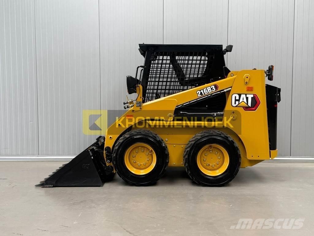 CAT 216 B3 Carregadoras de direcção deslizante