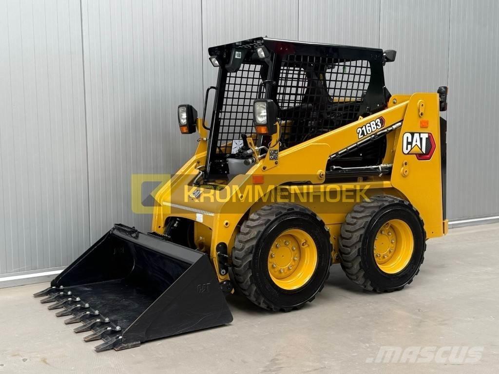 CAT 216 B3 Carregadoras de direcção deslizante