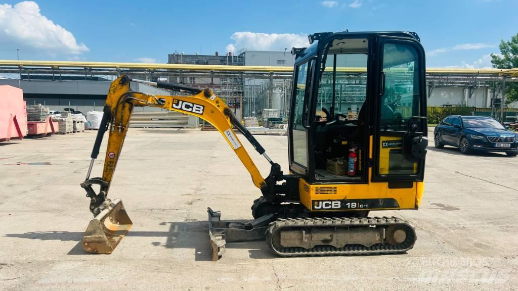 JCB 19 C Mini Escavadoras <7t