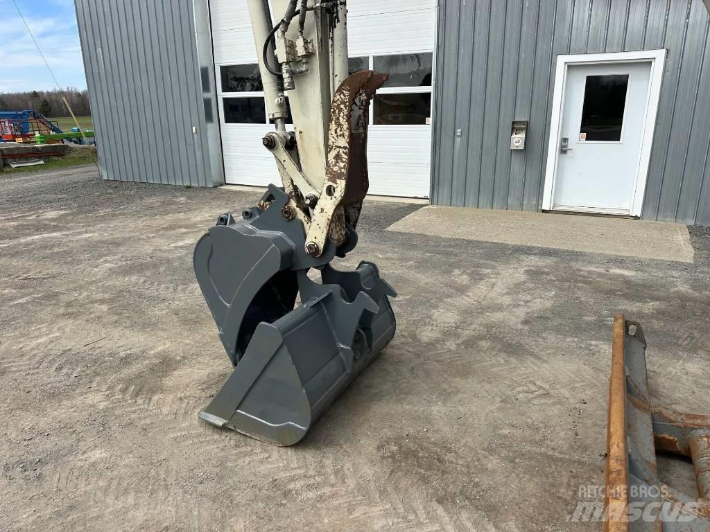 Takeuchi TB 260 Mini Escavadoras <7t