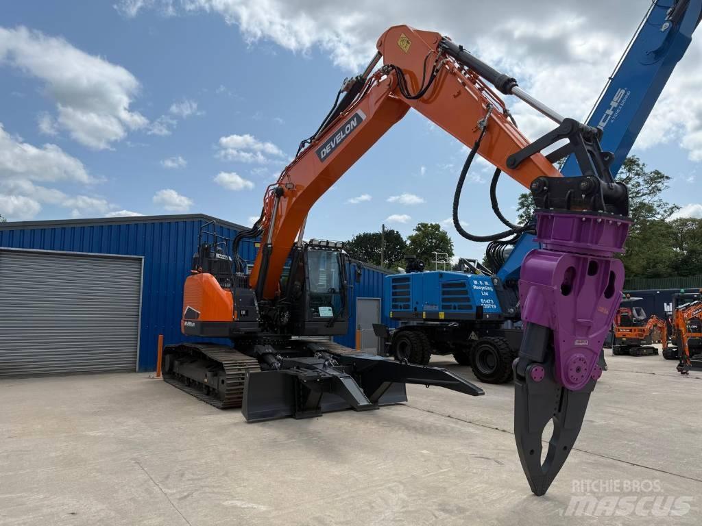 Develon DX 235 LCR-7 Escavadoras de rastos