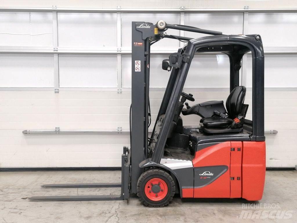 Linde E12-02 Empilhadores eléctricos