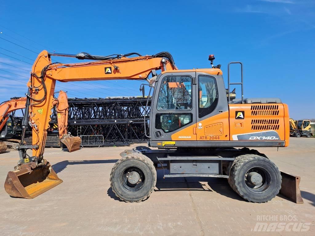 Doosan DX140W-5 Escavadoras de rodas
