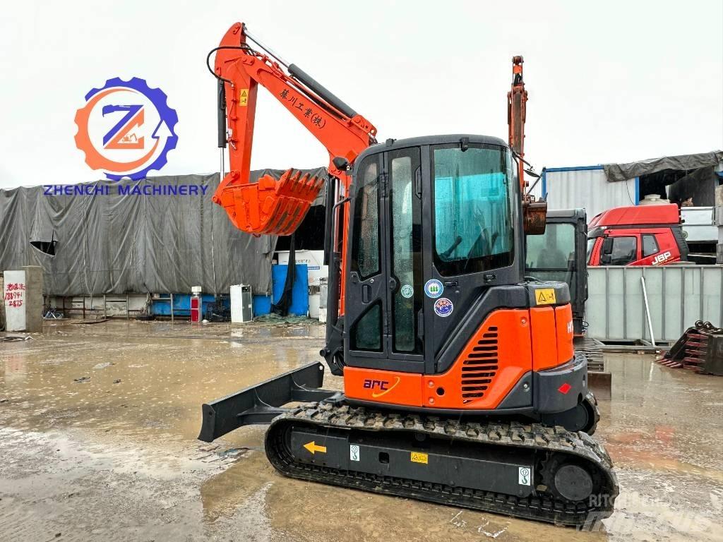 Hitachi ZX 50 Mini Escavadoras <7t