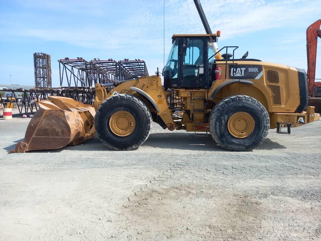 CAT 980L (Abu Dhabi) Pás carregadoras de rodas