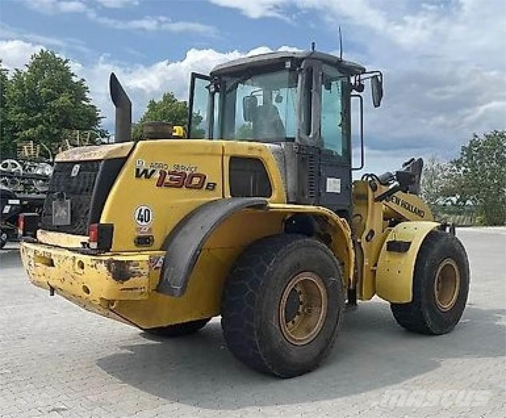 New Holland W 130B Pás carregadoras de rodas