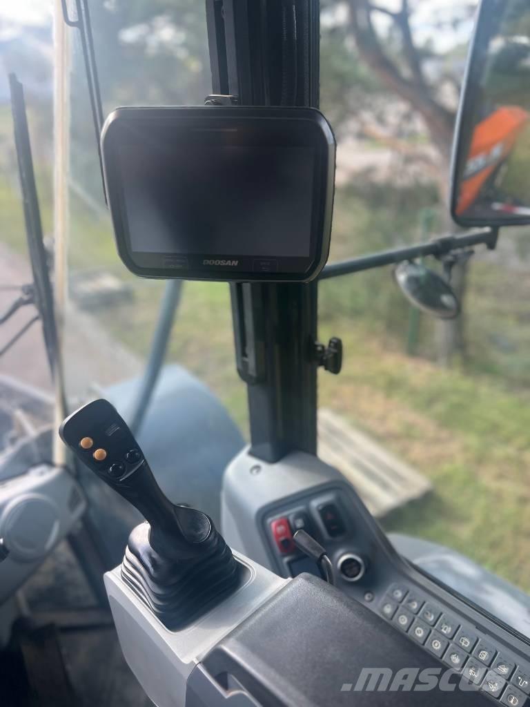 Doosan DL 220-7 Pás carregadoras de rodas