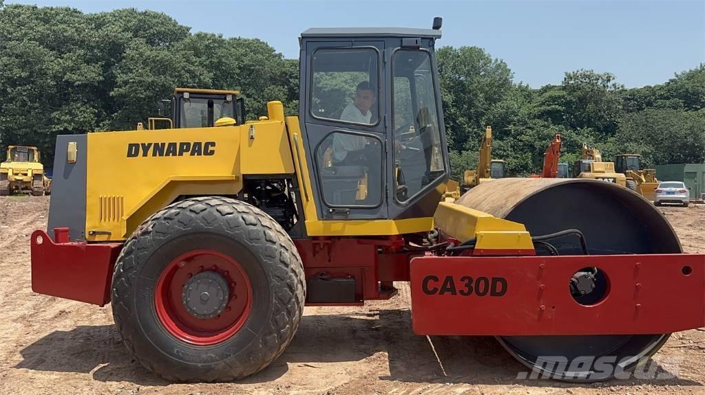 Dynapac CA 30 D Cilindros Compactadores monocilíndricos