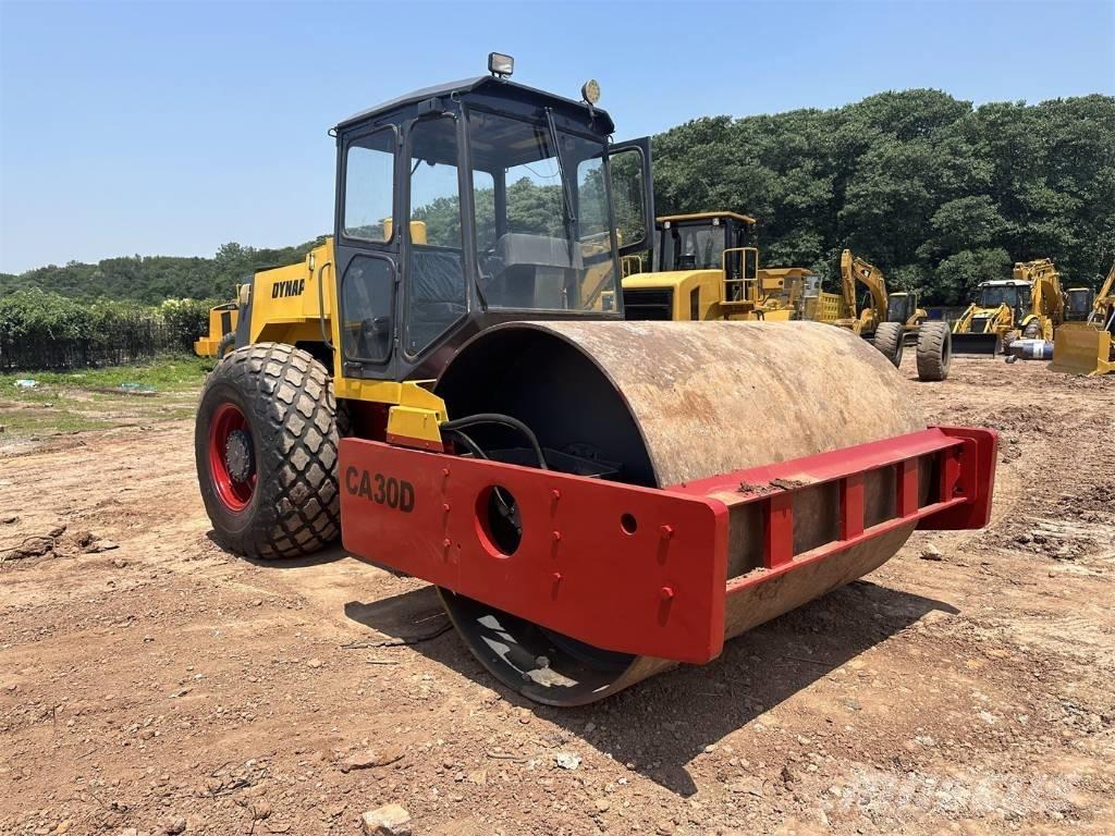 Dynapac CA 30 D Cilindros Compactadores monocilíndricos