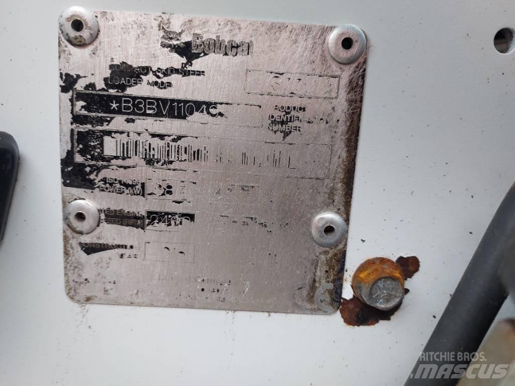 Bobcat 377 Carregadoras de direcção deslizante