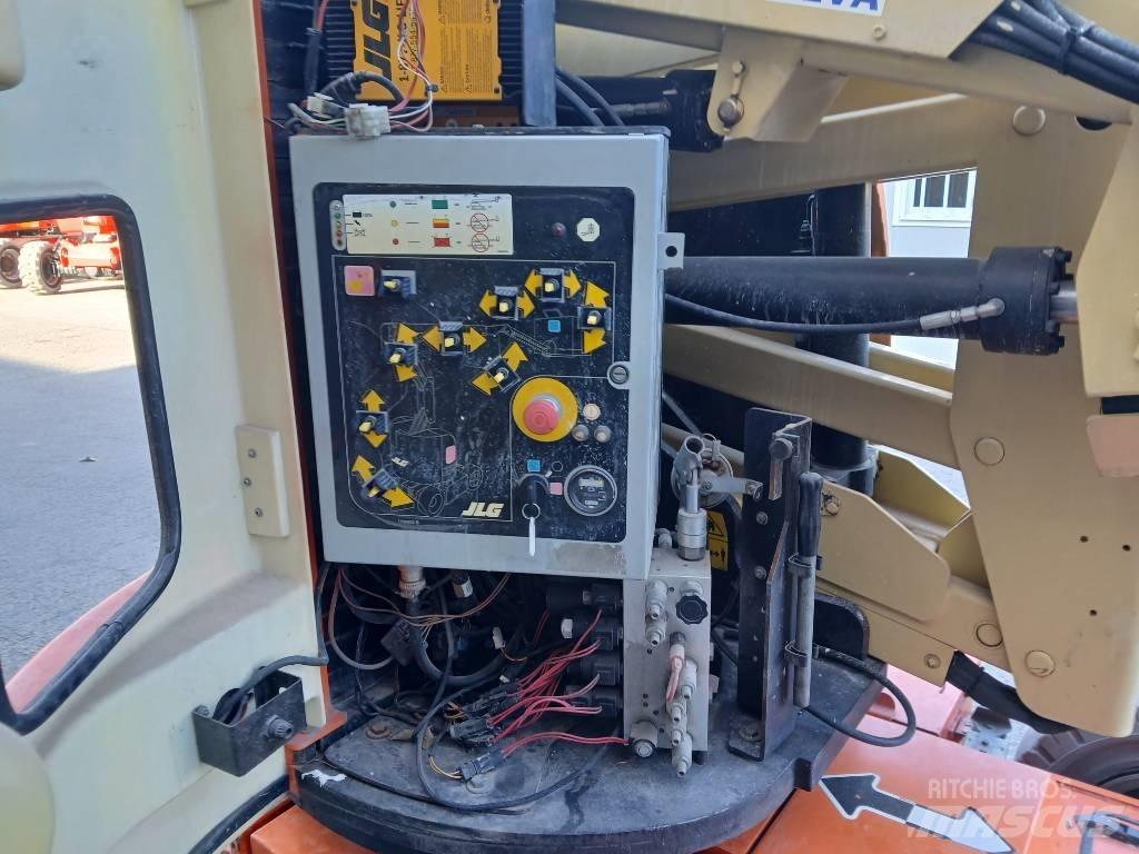 JLG E300AJP Elevadores braços articulados