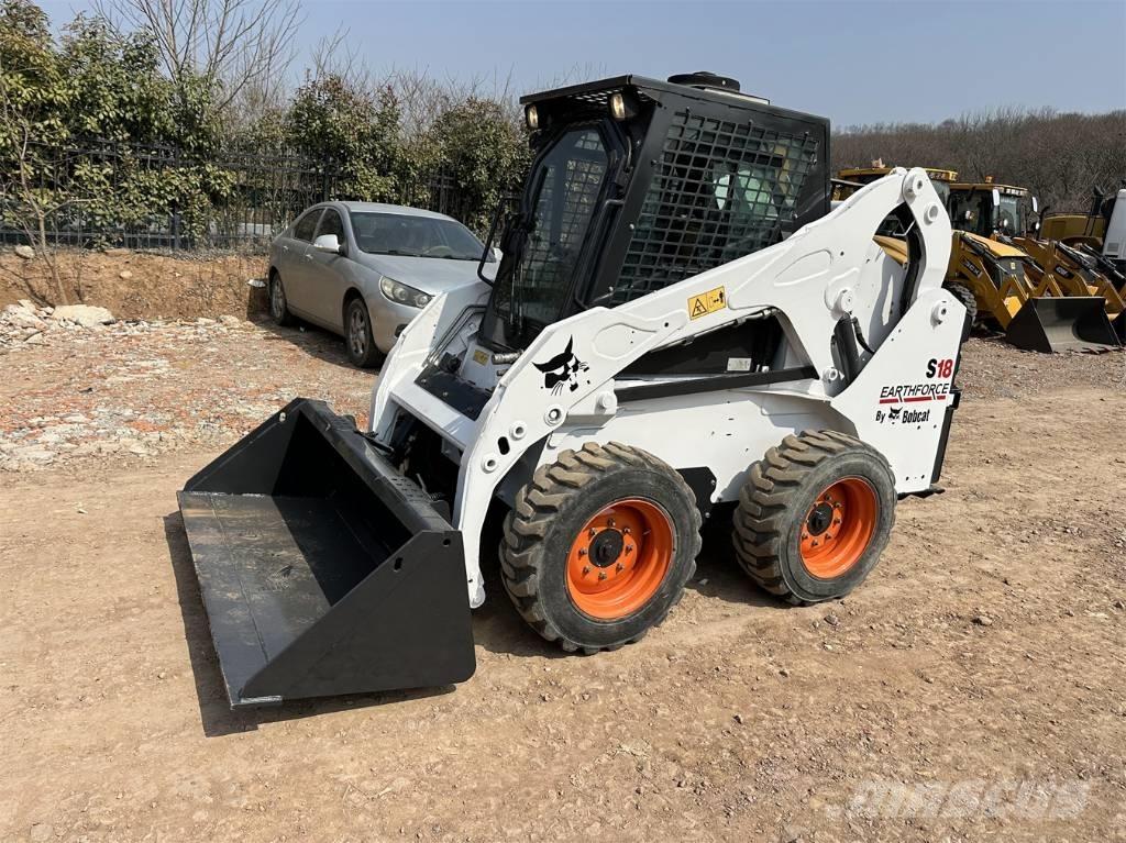 Bobcat S 18 Carregadoras de direcção deslizante