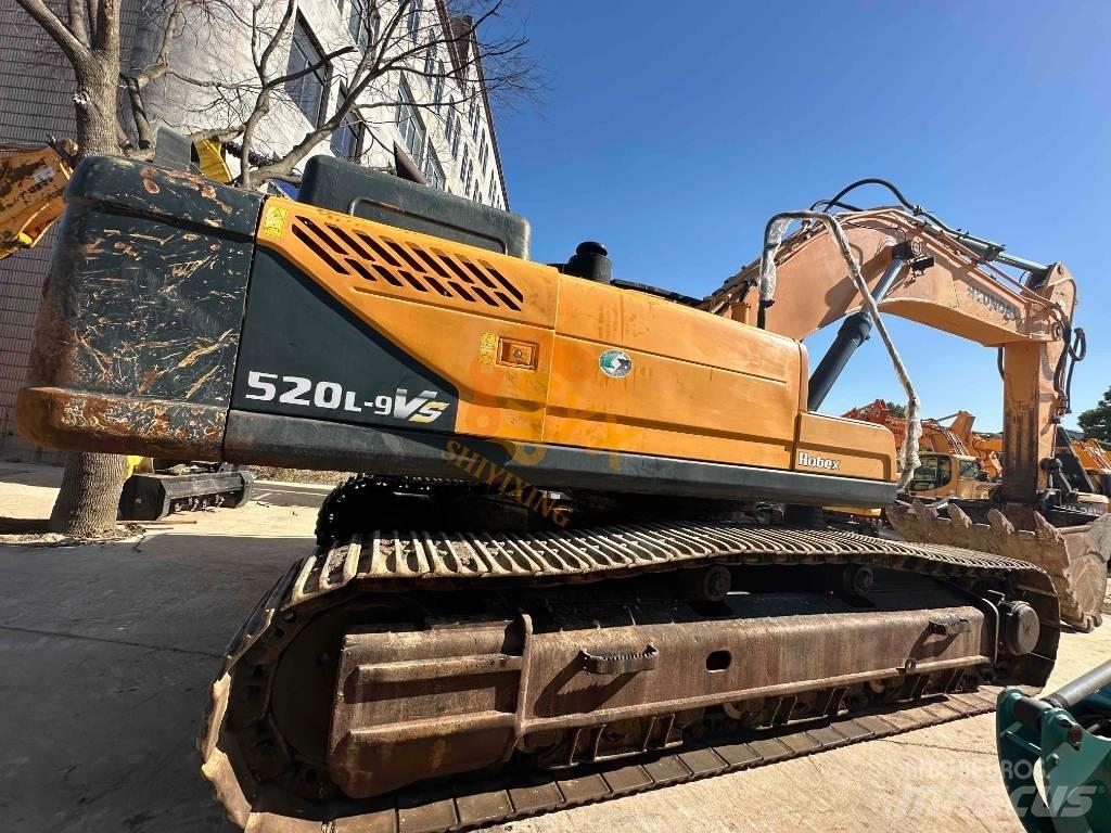 Hyundai Robex 520 VS Escavadoras de rastos