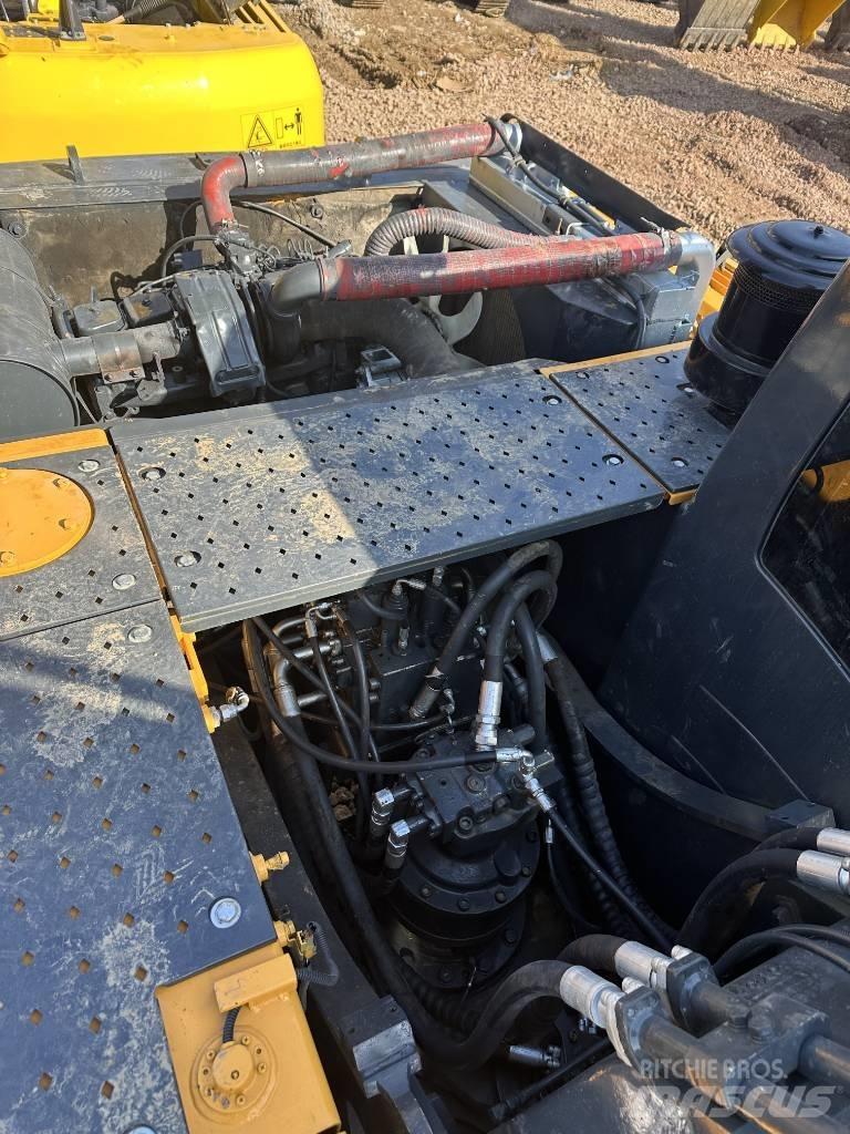 Hyundai Robex 215 Escavadoras de rastos