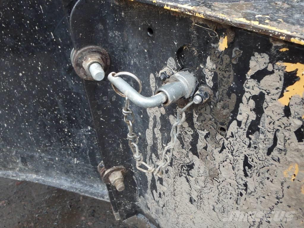 JCB 4 CN Retroescavadoras