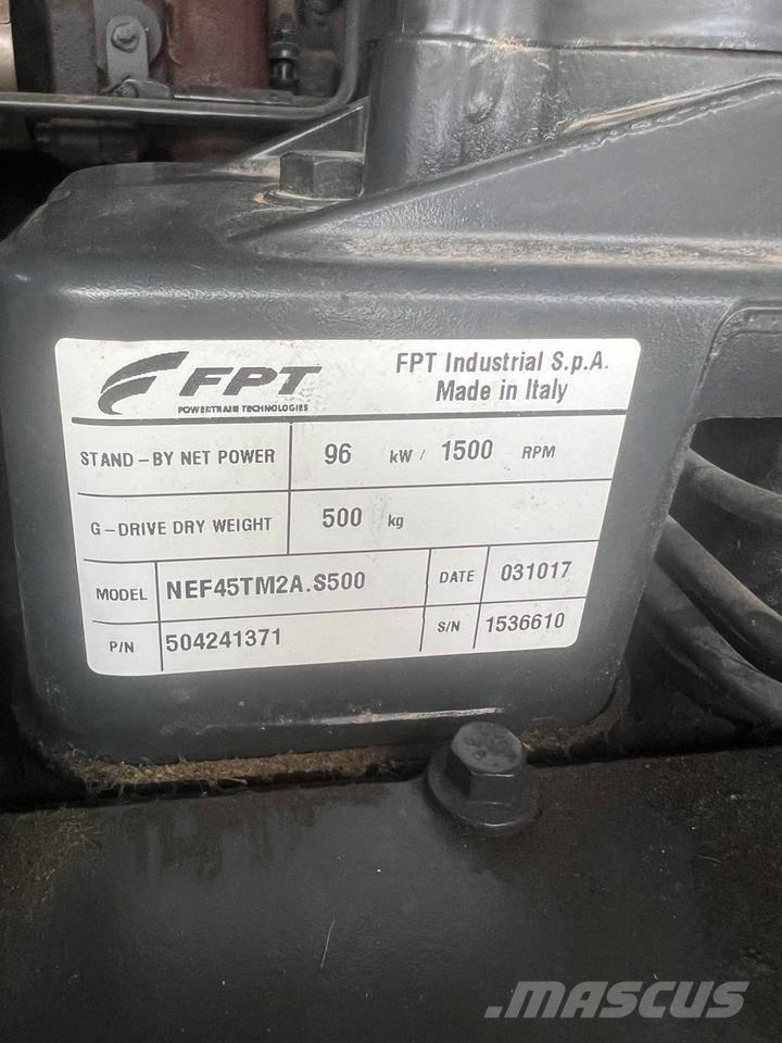 Fogo Iveco 100 KVA Geradores Diesel