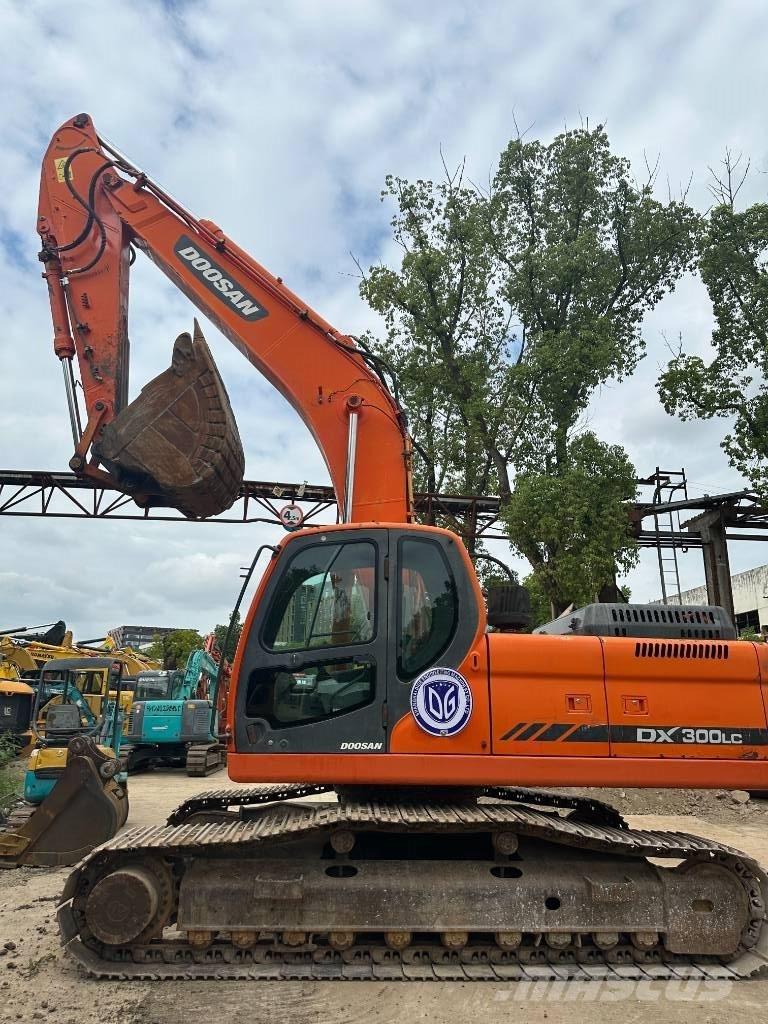 Doosan DX300 Escavadoras de rastos