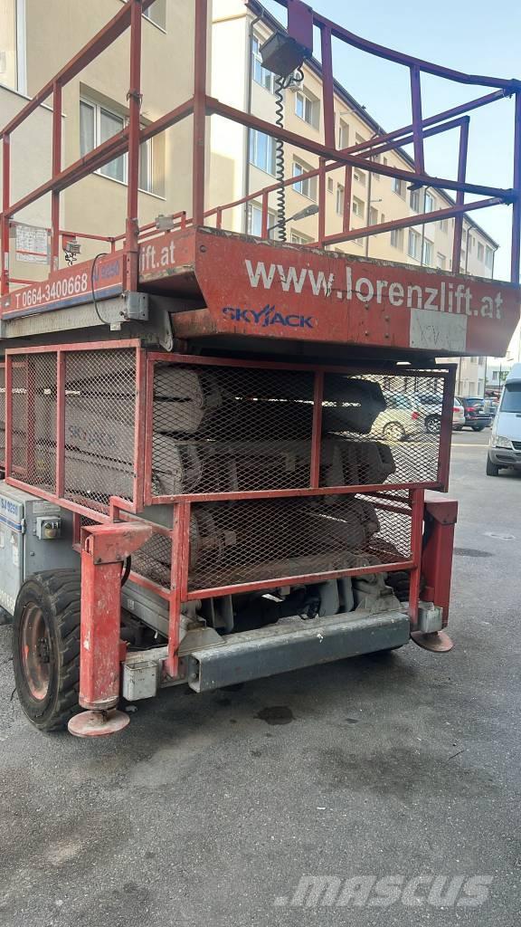 SkyJack SJ 9250 Elevadores de obra