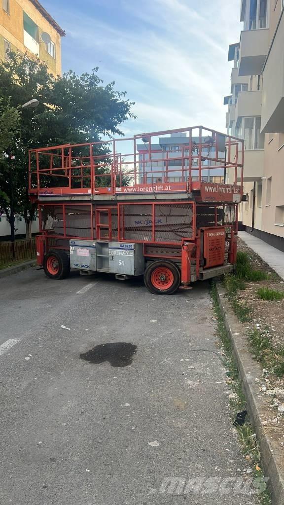SkyJack SJ 9250 Elevadores de obra