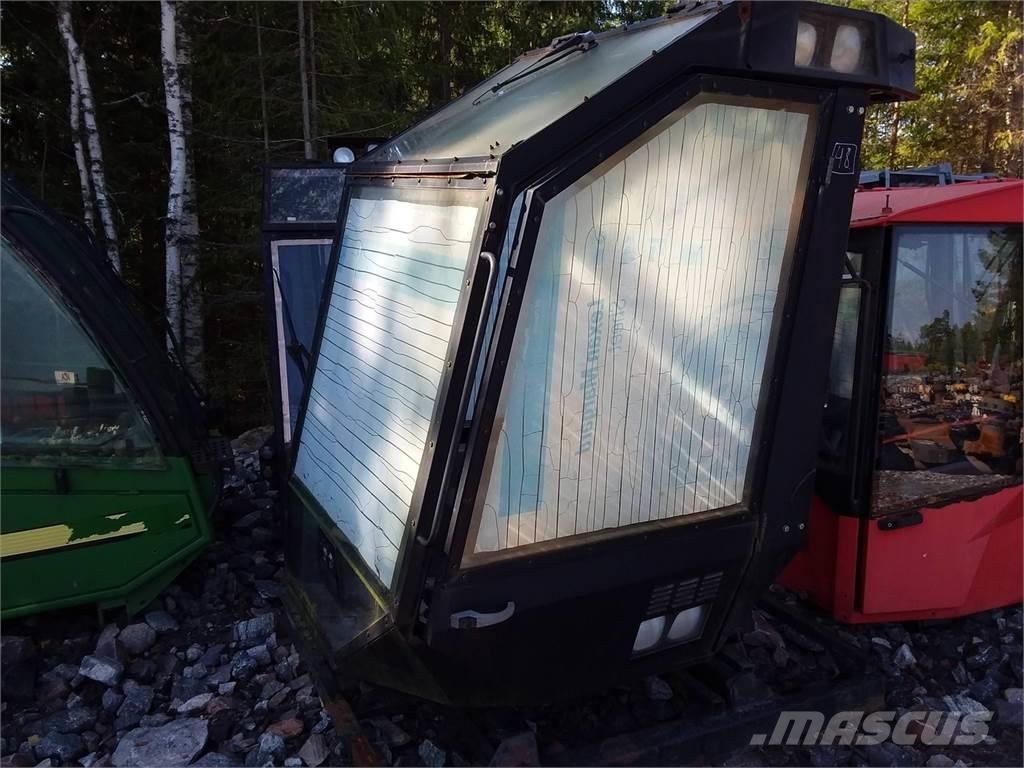 Valmet 901 Cabines e interior