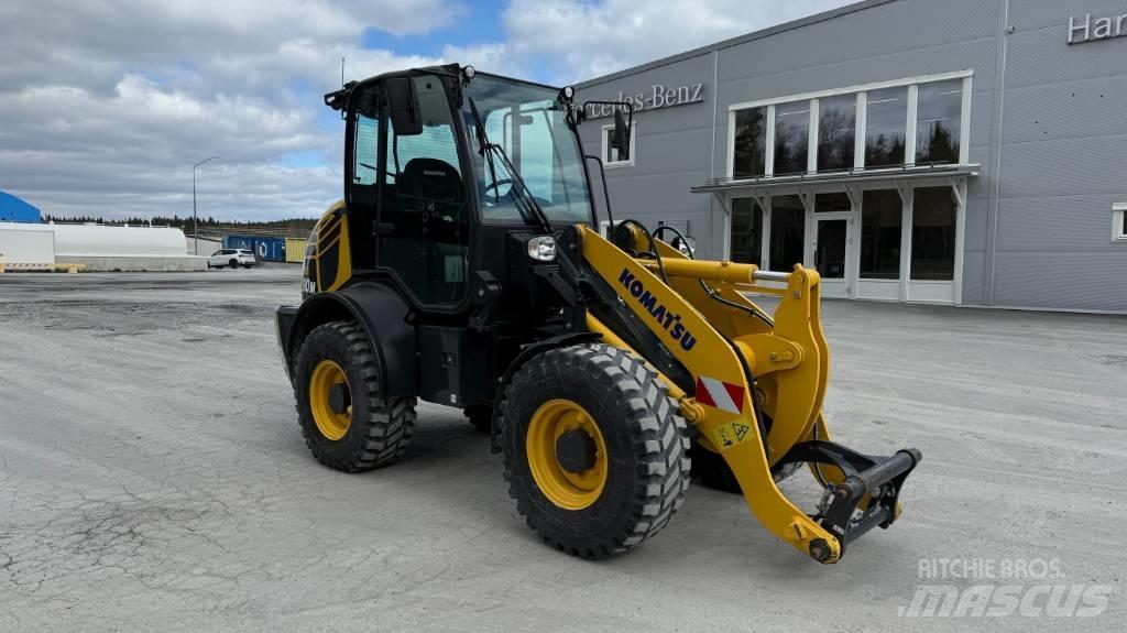 Komatsu WA 80 M Pás carregadoras de rodas