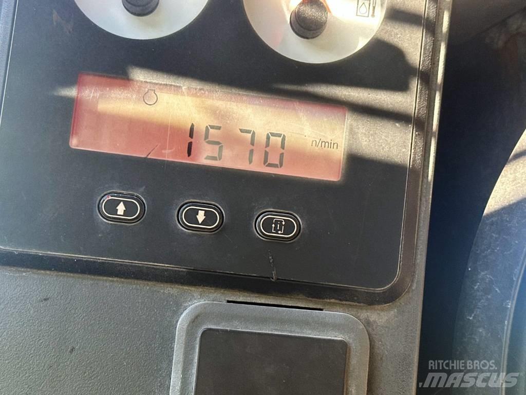 CAT 246 C Carregadoras de direcção deslizante