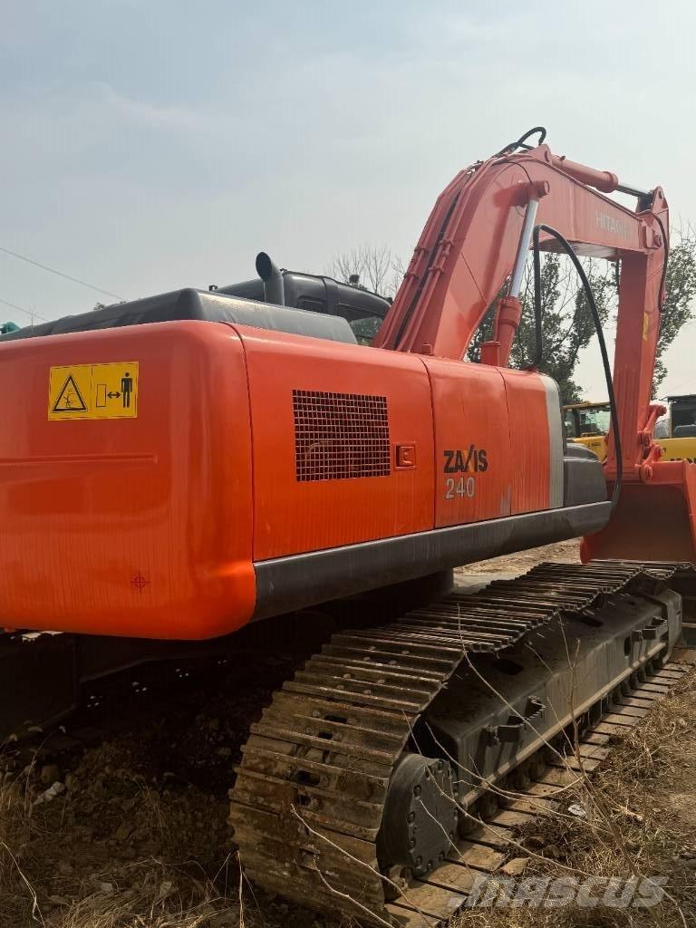 Hitachi ZX 240 Escavadoras de rastos