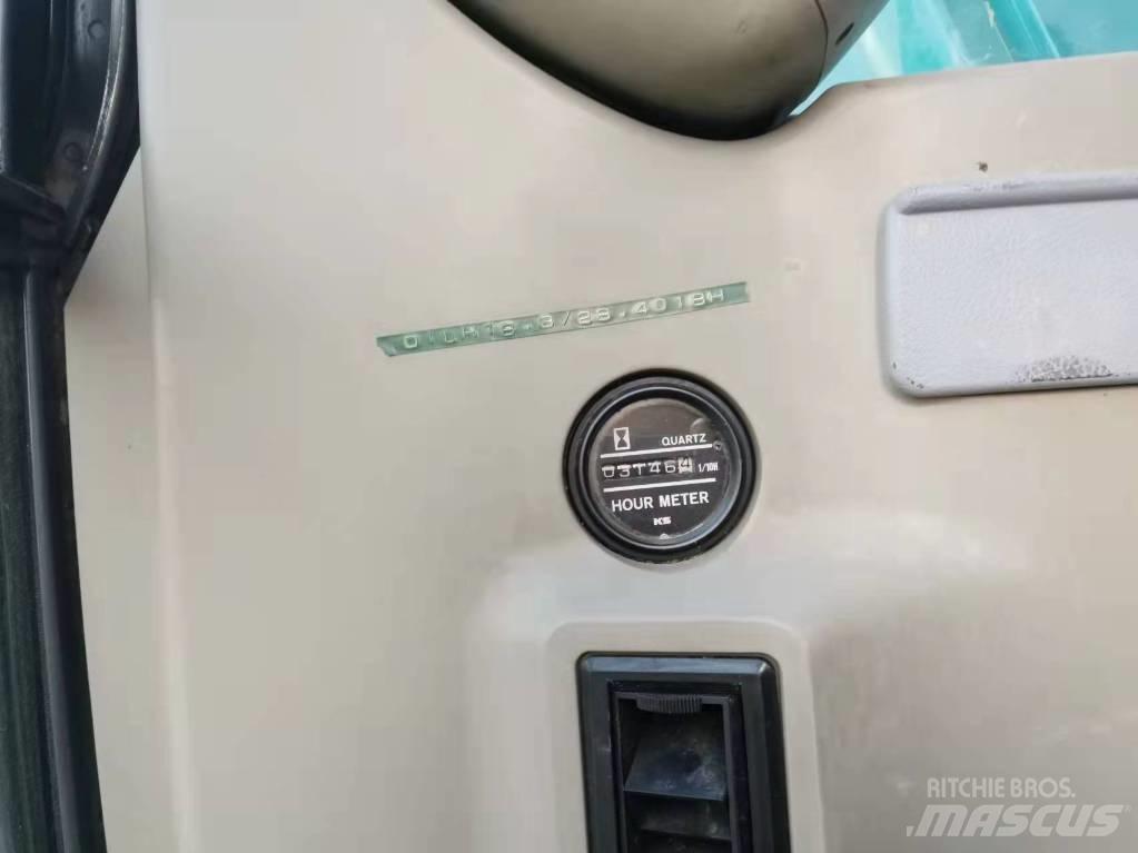 Kobelco SK 135 Escavadoras de rastos