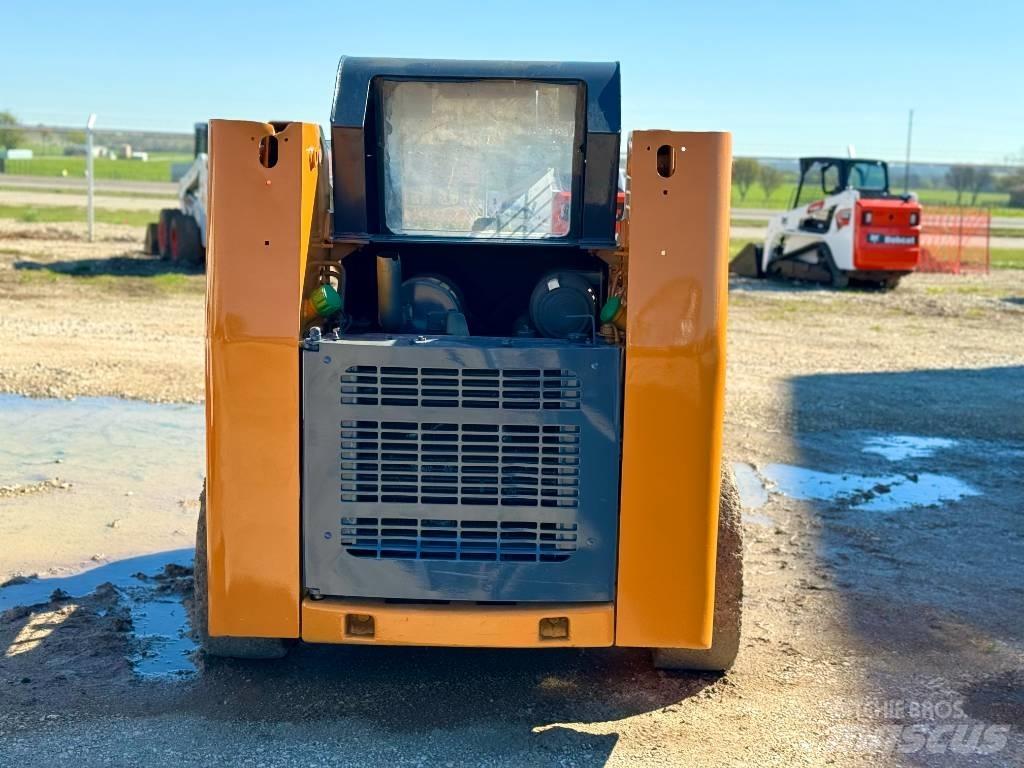 CASE 40 XT Carregadoras de direcção deslizante