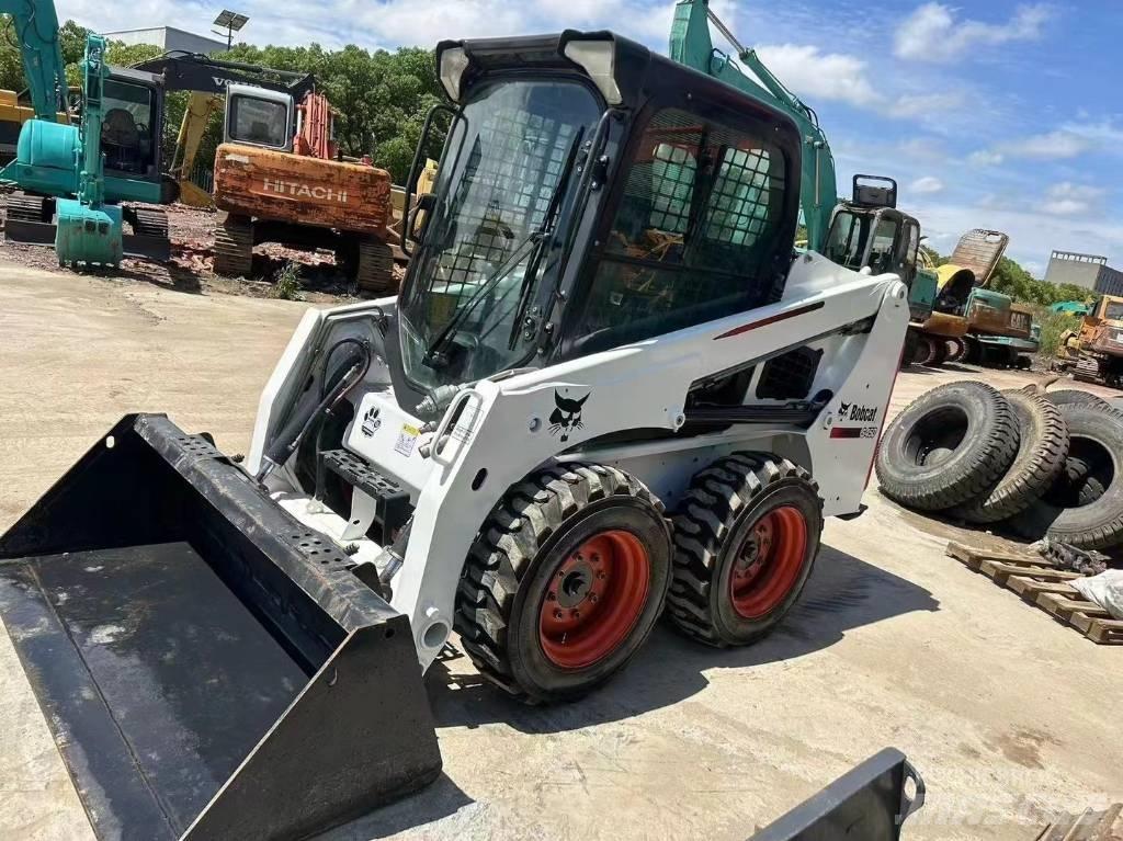 Bobcat S 450 Carregadoras de direcção deslizante