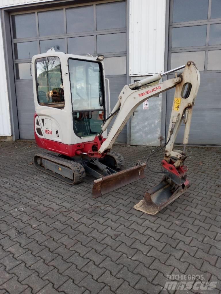 Takeuchi TB 216 Mini Escavadoras <7t