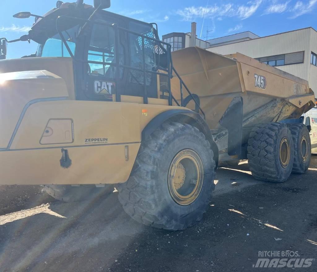 CAT 745 Camiões articulados