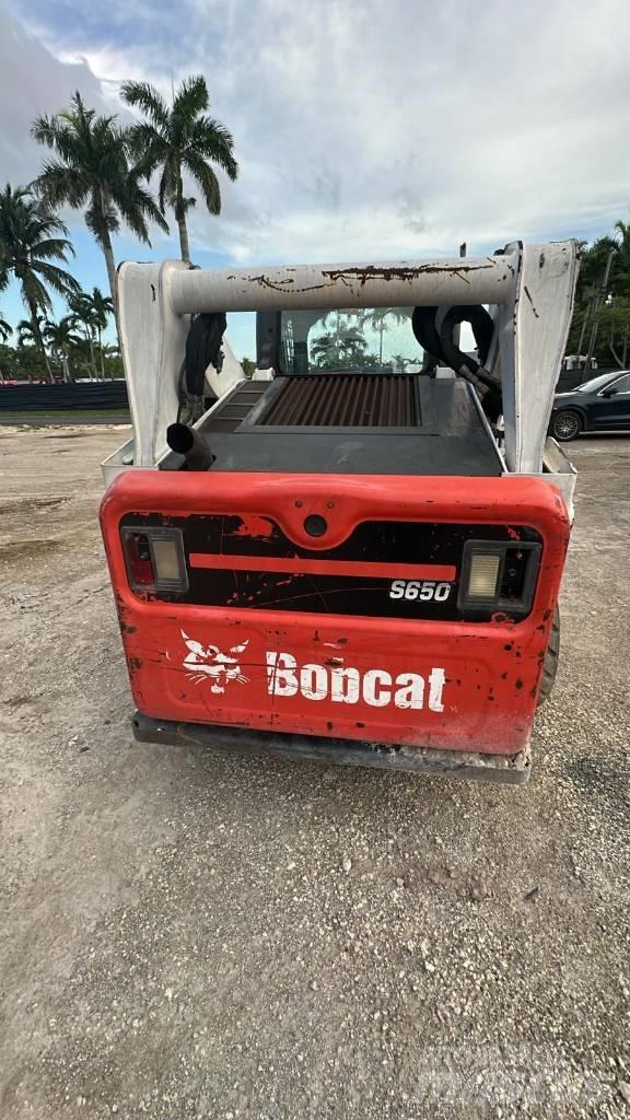 Bobcat S650 Carregadoras de direcção deslizante