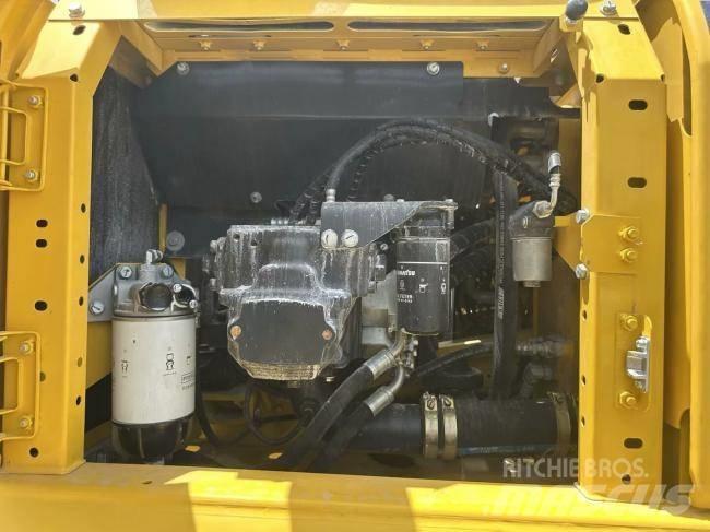 Komatsu PC 240-8 Escavadoras de rastos