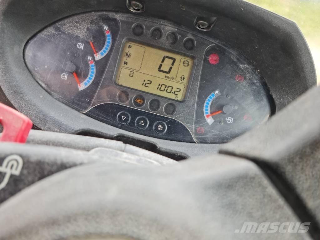 Hitachi ZW 220 Pás carregadoras de rodas