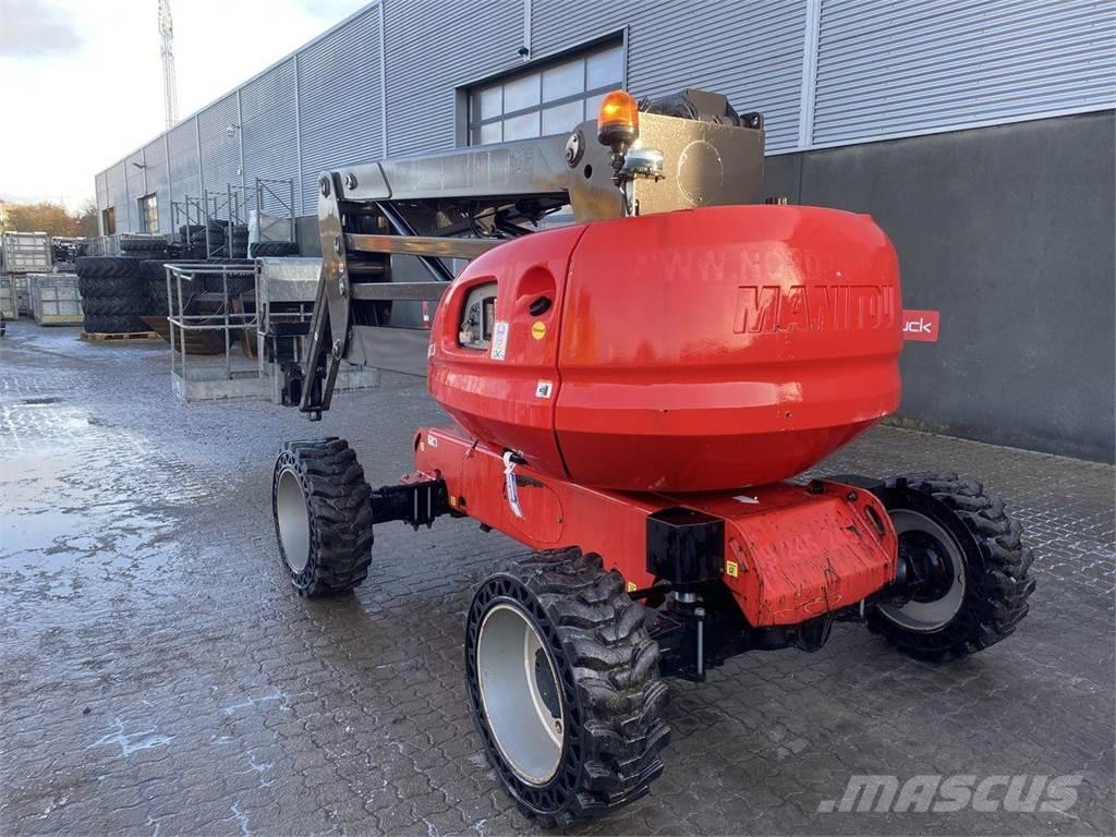 Manitou 160ATJ RC Elevadores braços articulados