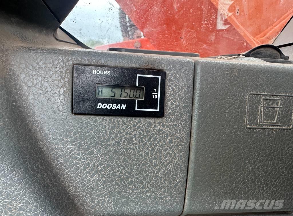 Doosan DX 140 LCR-3 Escavadoras de rastos