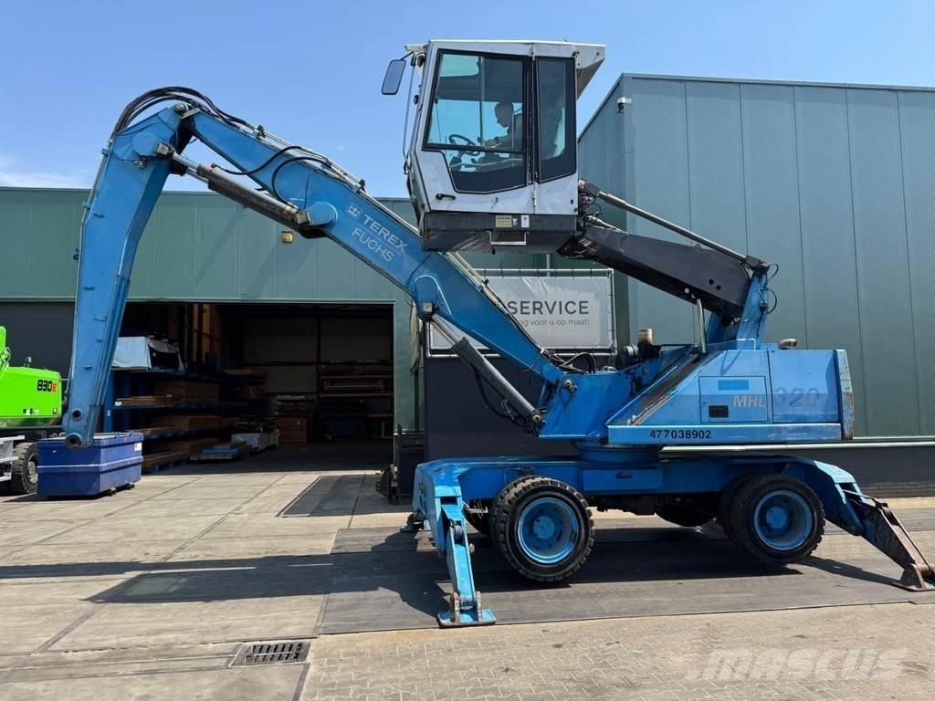 Fuchs MHL 320 Manipuladores de resíduos / indústria