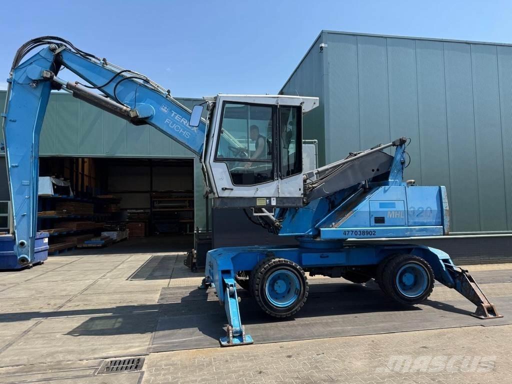 Fuchs MHL 320 Manipuladores de resíduos / indústria