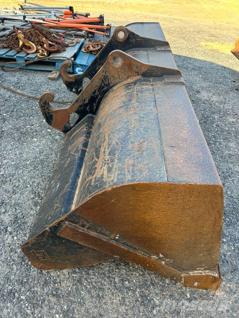 CAT 420F2 IT Retroescavadoras